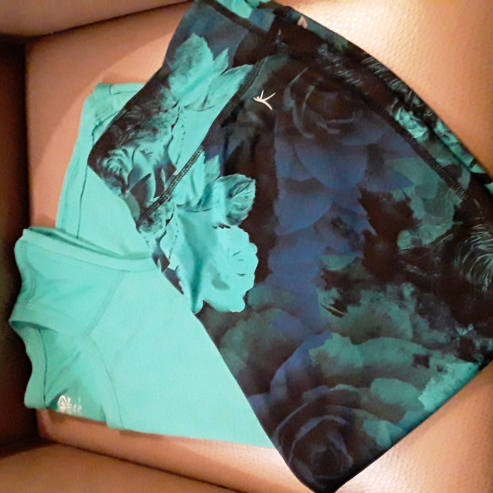 Turquoise and black work out pants with matching sleeveless top